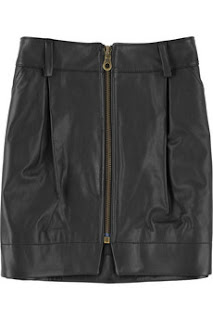 Couture Carrie: Glamorous Gams